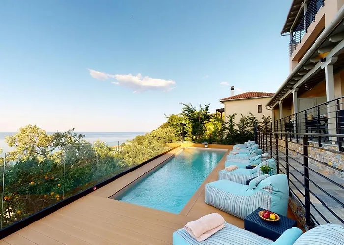 Kallia Suites- Chorefto photo