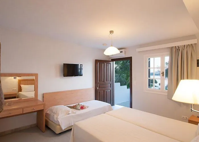 Vassilias Beach Hotel Katsaros  photo