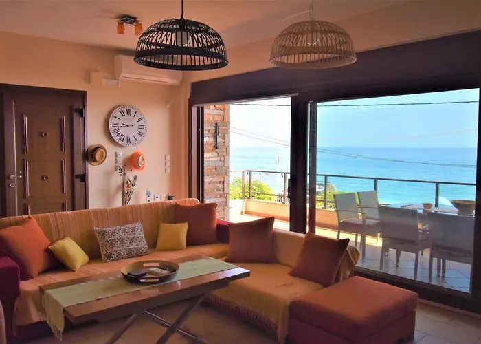 Modern Seaside Maisonette 130 M2 Oikia Litsas Paliouria Larissas Kokkino Nero photo