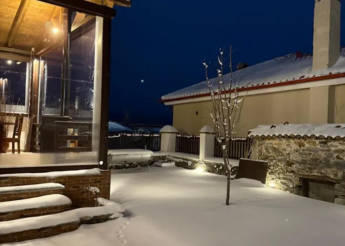 Vila Pefkas Hill Nezerós fotorgafie