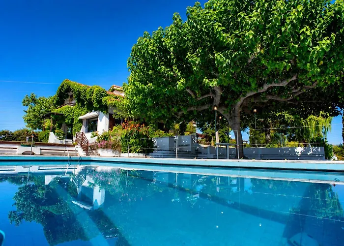 Olympus Breeze Luxury Pool Villa Up To 22 Guests Mesorrachi  photo